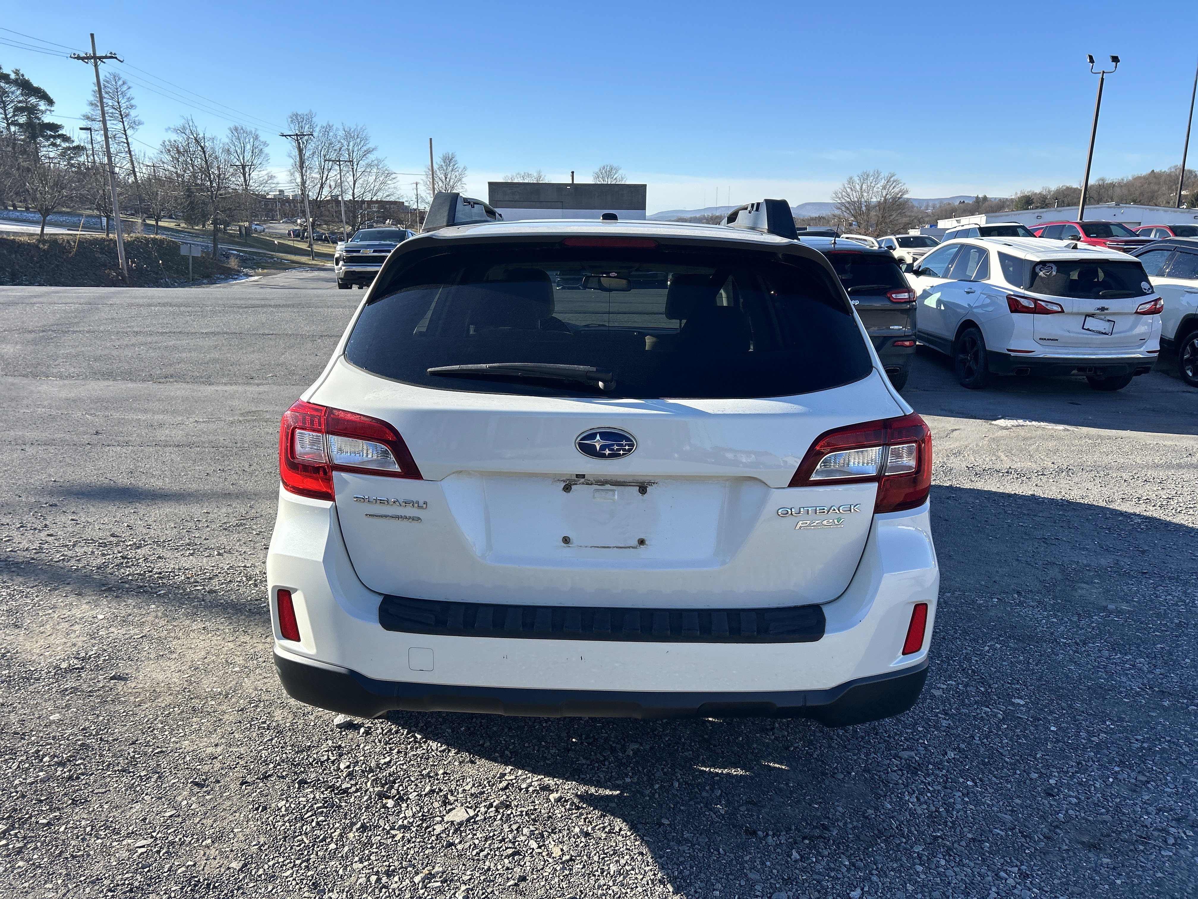 Used 2015 Subaru Outback 2.5i Premium image 4