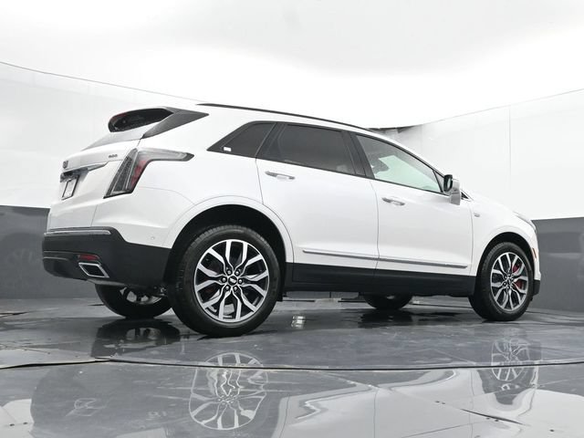New 2026 Cadillac XT5 Sportv w/ LPO, Floor Liner Package AWD/4WD image 38