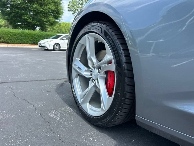 Used 2021 Chevrolet Camaro LT w/ Technology Package RWD image 11