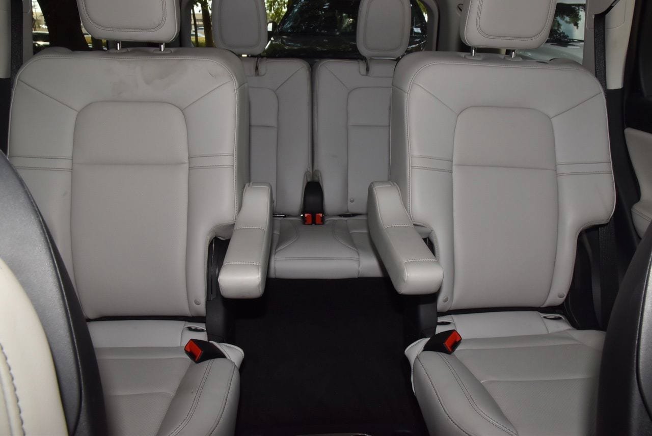 Certified 2026 Lincoln Aviator AWD image 21