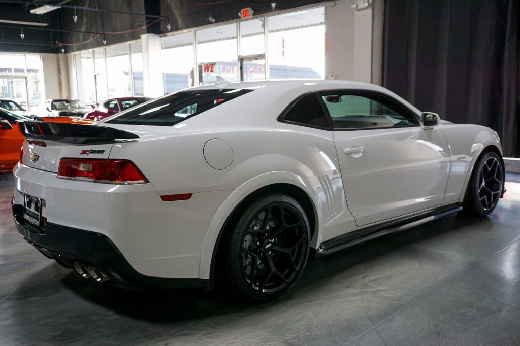 Used 2015 Chevrolet Camaro Z/28 image 30