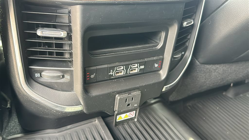 Used 2020 RAM 2500 Laramie AWD/4WD image 30
