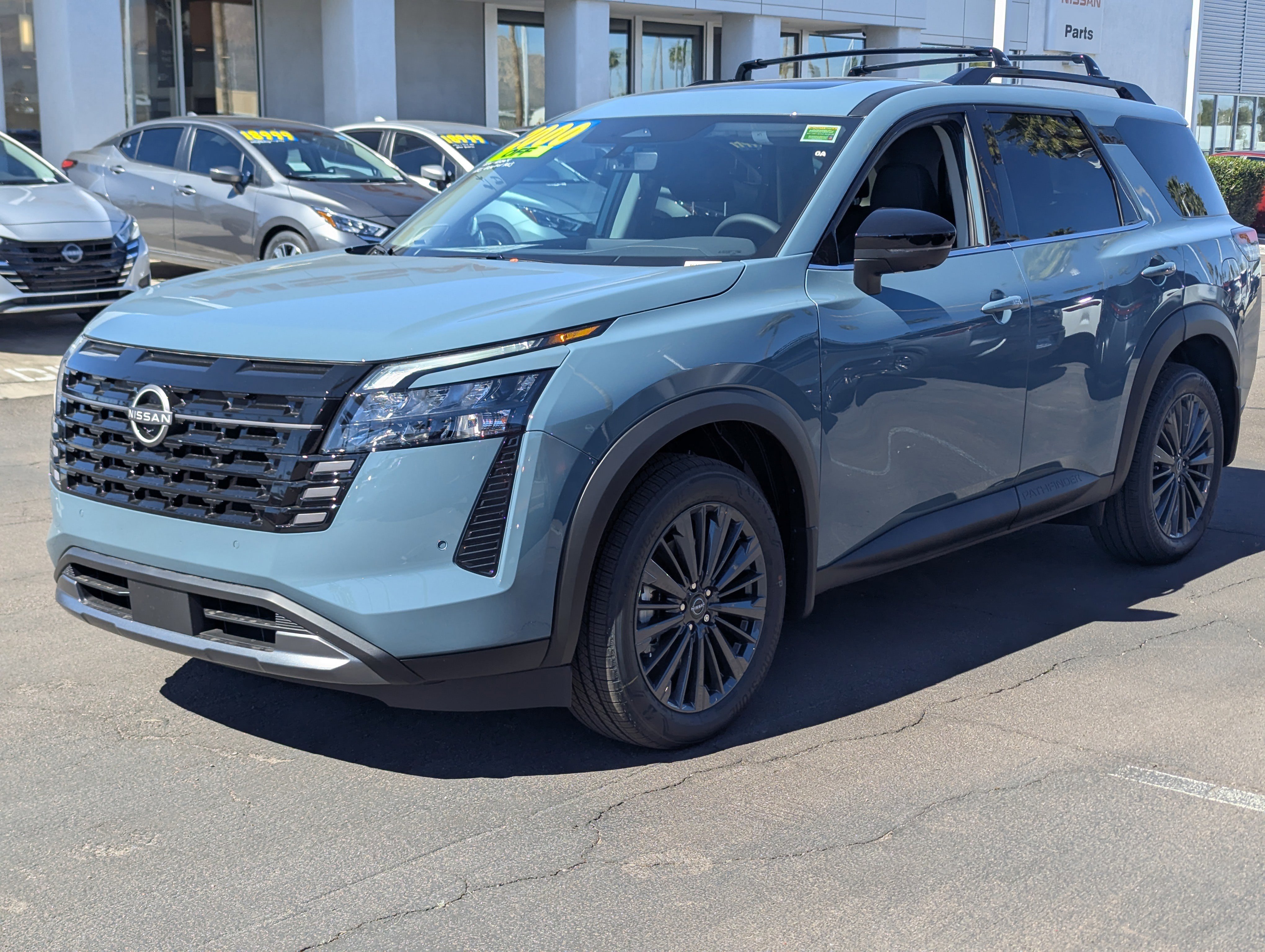 New 2026 Nissan Pathfinder SL image 5