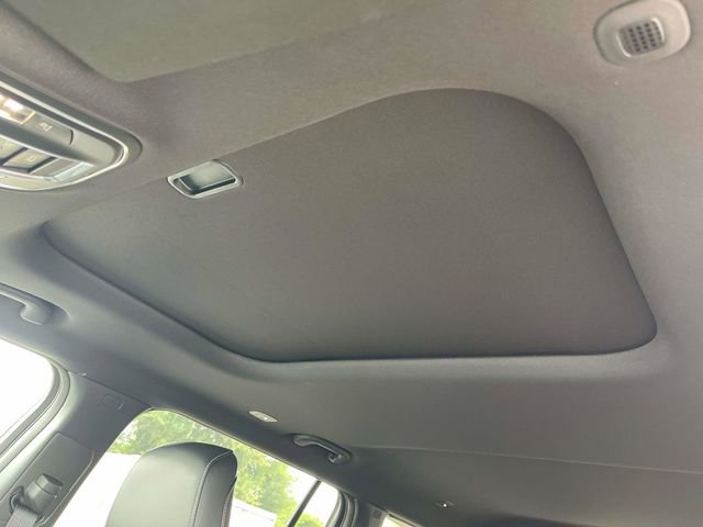 New 2025 Jeep Grand Cherokee L Altitude image 28