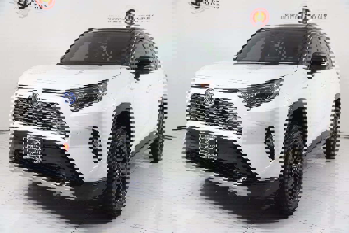Used 2021 Toyota RAV4 XSE image 5
