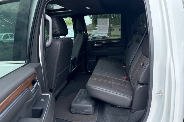 Used 2024 Chevrolet Silverado 3500 High Country w/ High Country Premium Package AWD/4WD image 10
