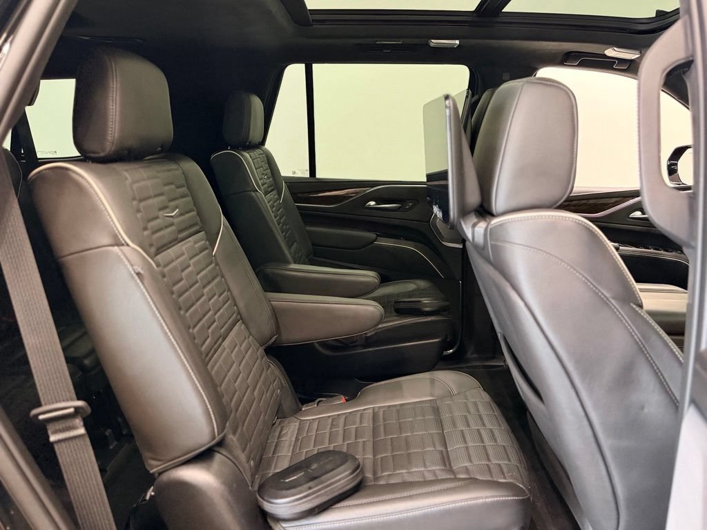 Used 2023 Cadillac Escalade Sport Platinum AWD/4WD image 22