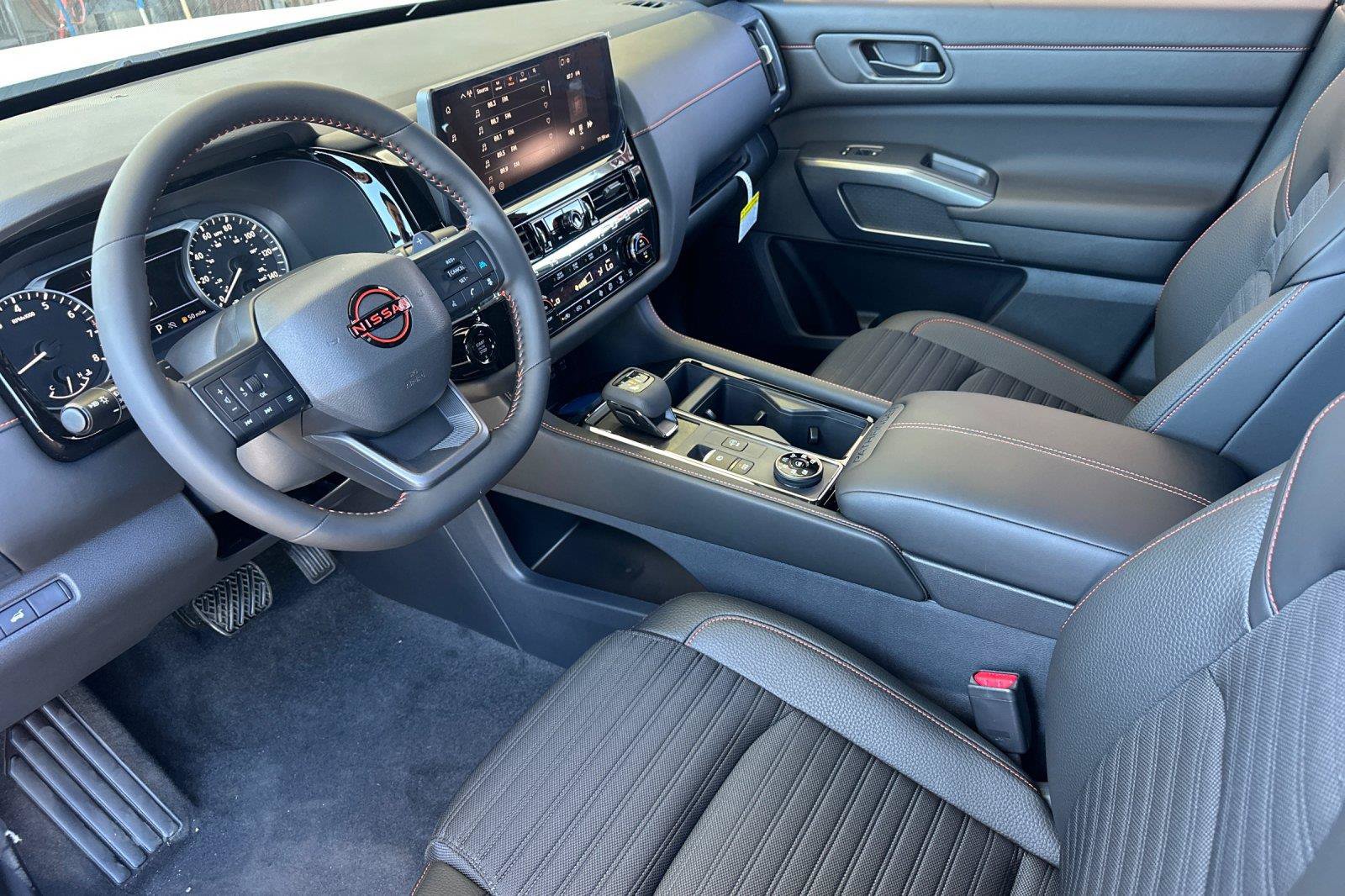 New 2026 Nissan Pathfinder Rock Creek w/ Rock Creek Premium Package AWD/4WD image 9