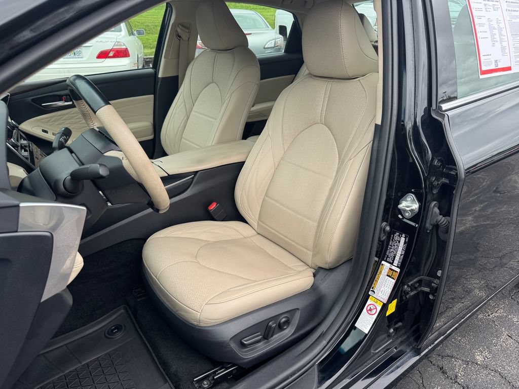 Used 2019 Toyota Avalon Limited w/ Advanced Safety Package FWD image 17