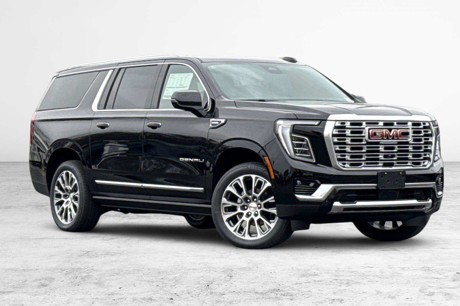 New 2026 GMC Yukon XL Denali w/ Denali Reserve Package image 2