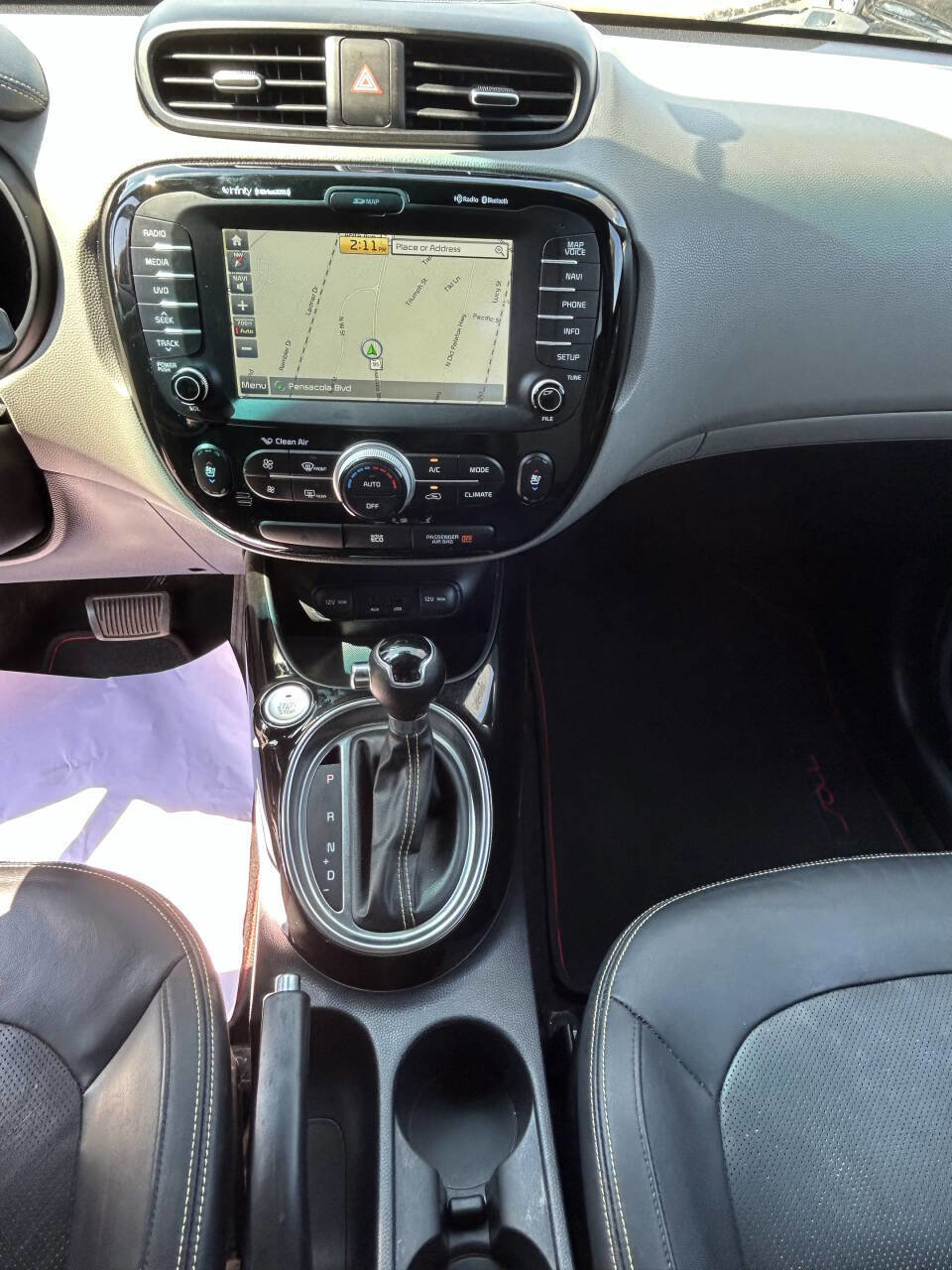 Used 2014 Kia Soul + image 16