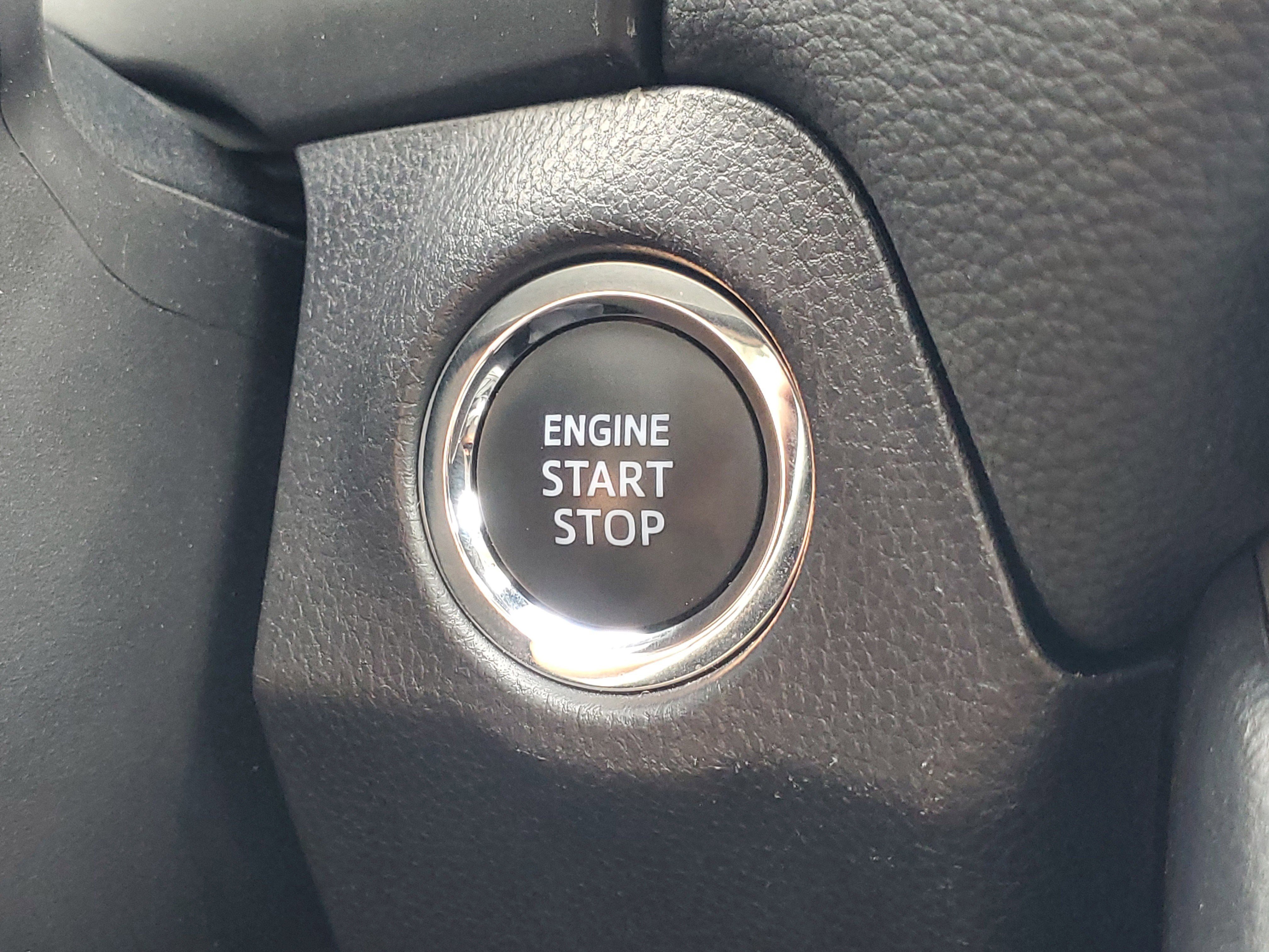 Certified 2025 Toyota RAV4 XLE w/ Convenience Package image 32