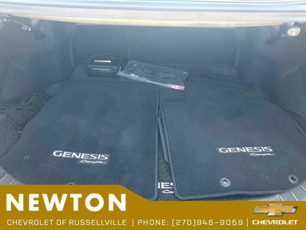 Used 2012 Hyundai Genesis 3.8 RWD image 26