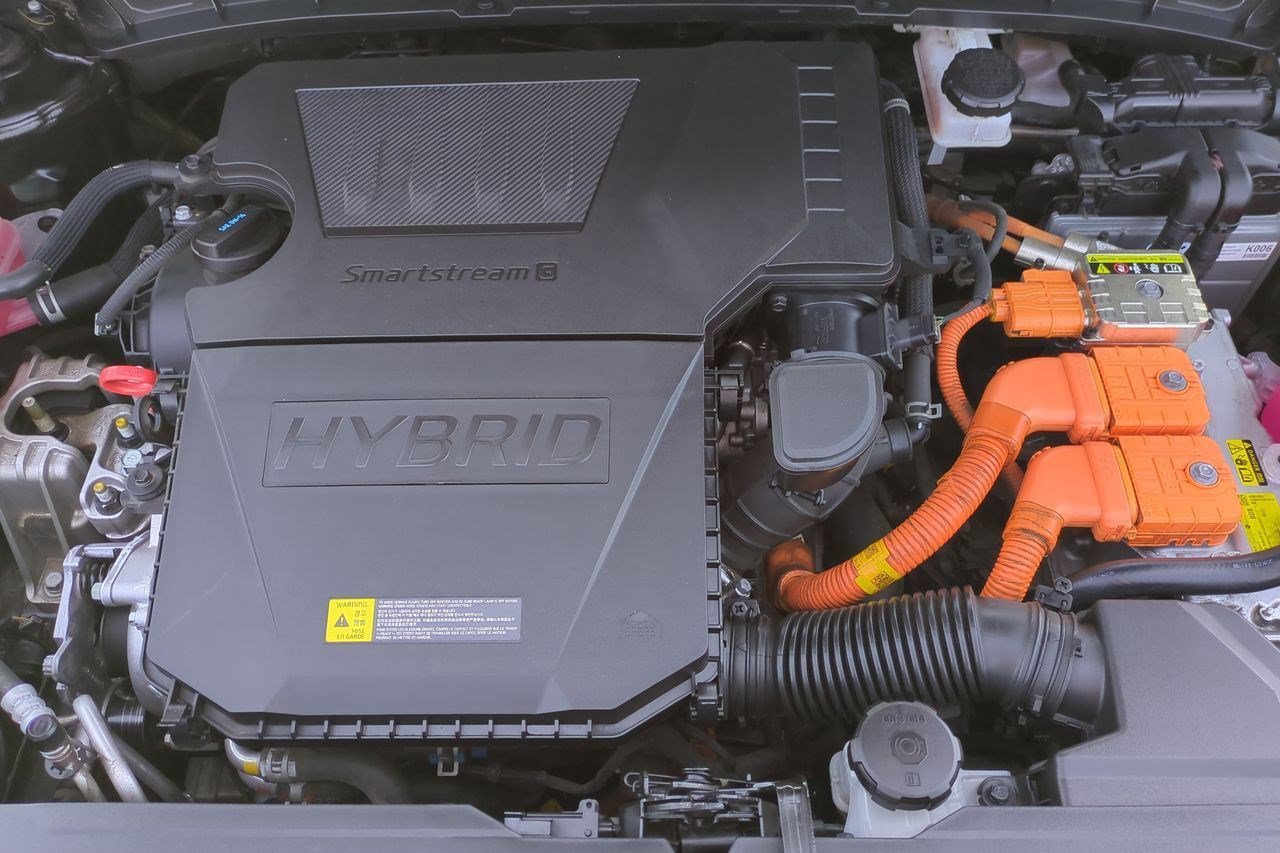Certified 2023 Kia Niro SX Touring FWD image 27