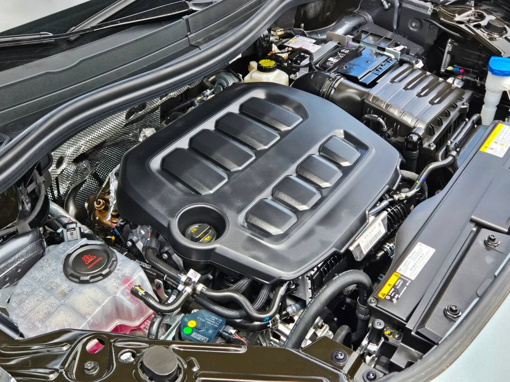 Certified 2025 Volkswagen Tiguan S FWD image 14