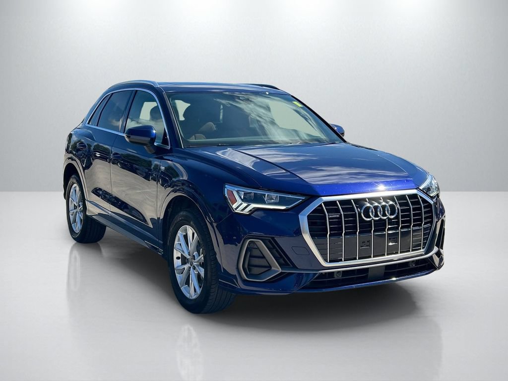 Used 2025 Audi Q3 2.0T Premium AWD/4WD image 3