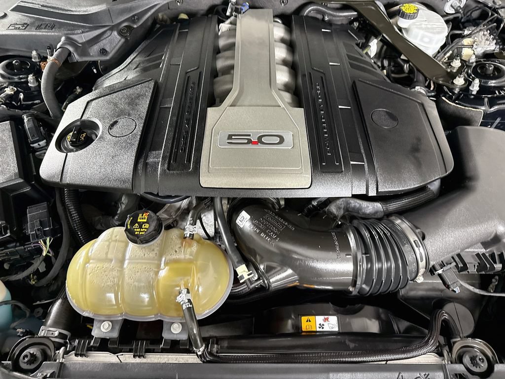 Used 2018 Ford Mustang GT Premium w/ Equipment Group 401A RWD image 33