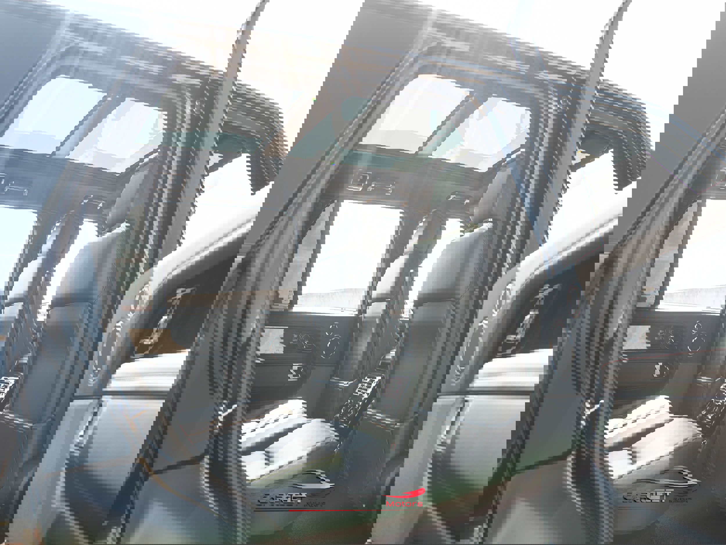 Used 2020 Land Rover Range Rover HSE image 19