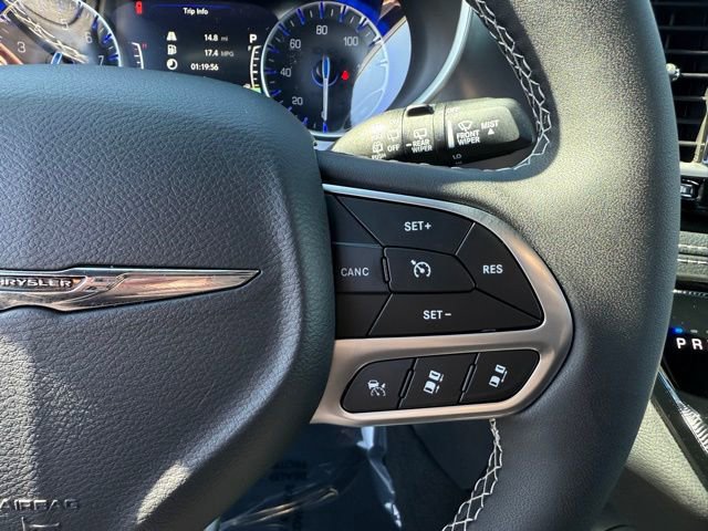 New 2026 Chrysler Pacifica Select image 19