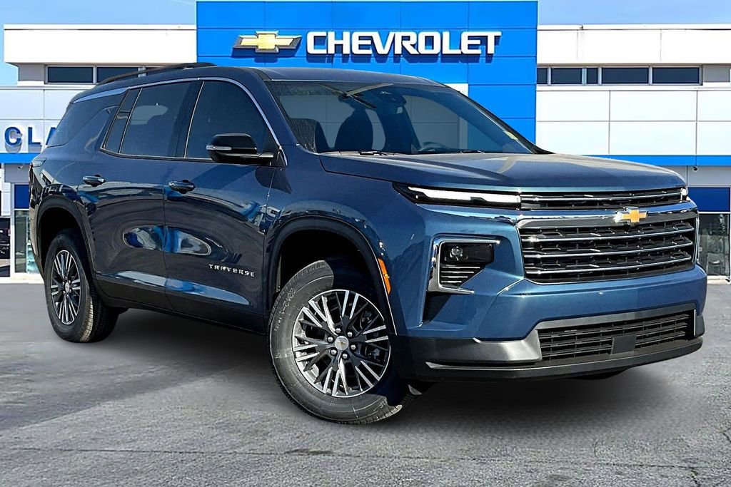 New 2026 Chevrolet Traverse LT image 1