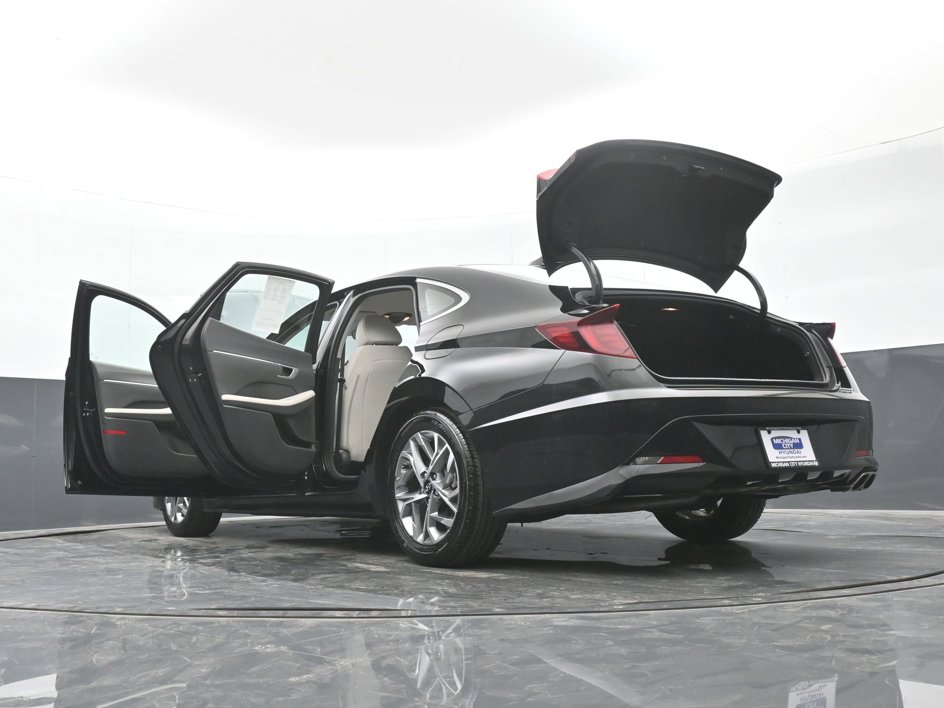 Used 2022 Hyundai Sonata SEL w/ Preferred Accessory Package image 51