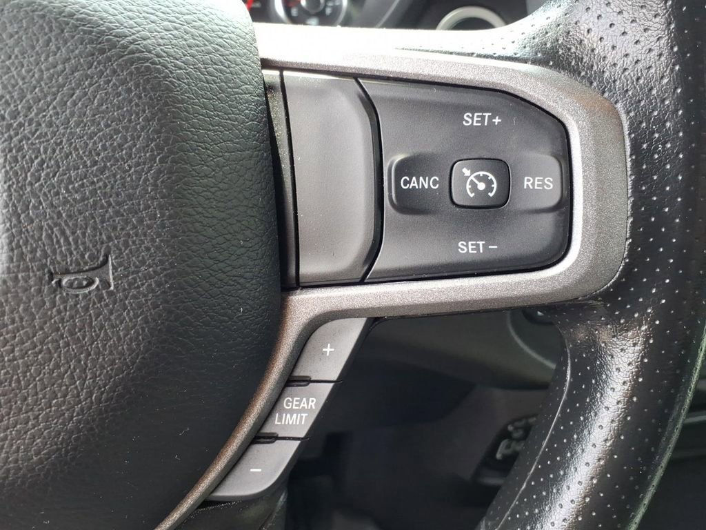 Used 2024 RAM 2500 Tradesman w/ Chrome Appearance Group AWD/4WD image 10