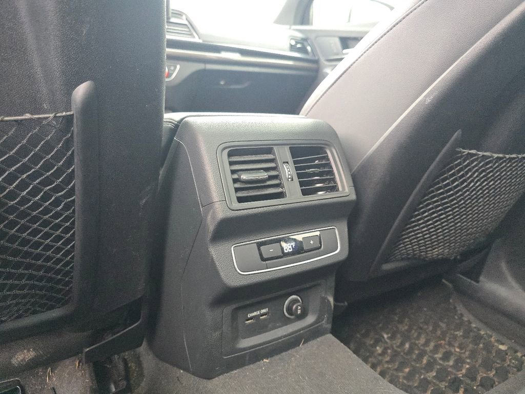 Used 2022 Audi SQ5 Premium Plus w/ Premium Plus Package image 23