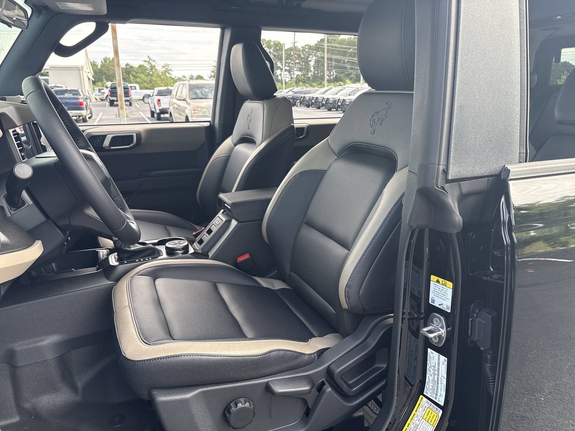 New 2026 Ford Bronco Big Bend w/ Black Diamond Package AWD/4WD image 14