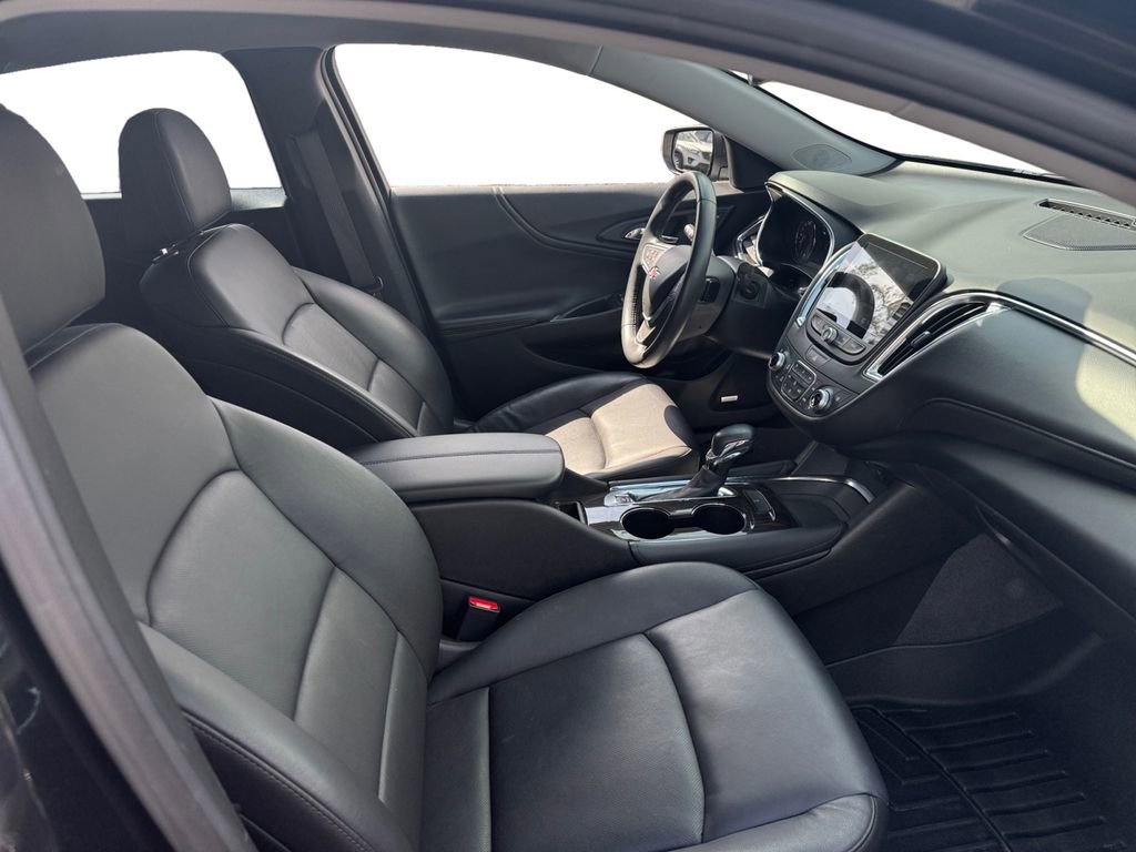 Used 2022 Chevrolet Malibu Premier image 18