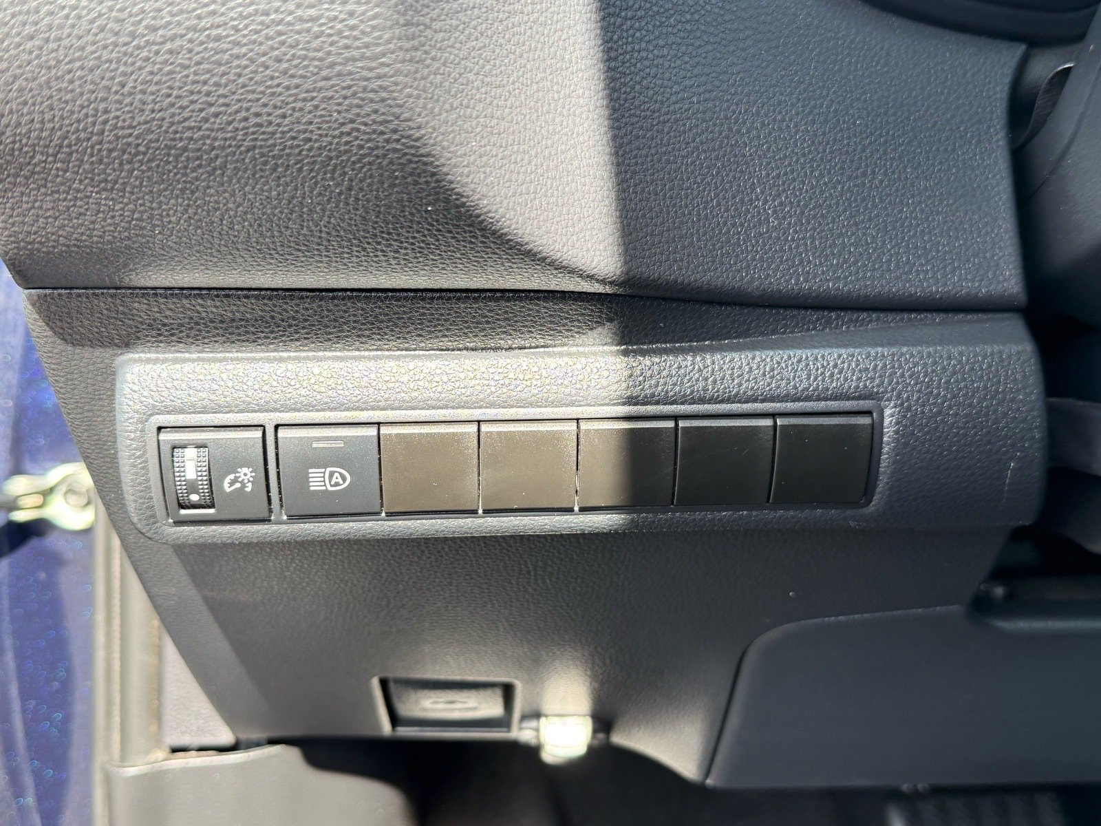 Used 2024 Toyota Corolla LE FWD image 15