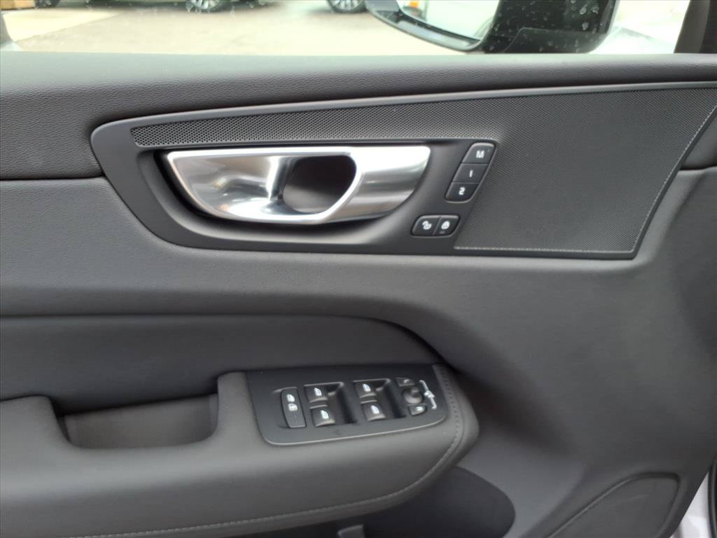 Certified 2026 Volvo XC60 B5 Plus w/ Protection Package Premier AWD/4WD image 13