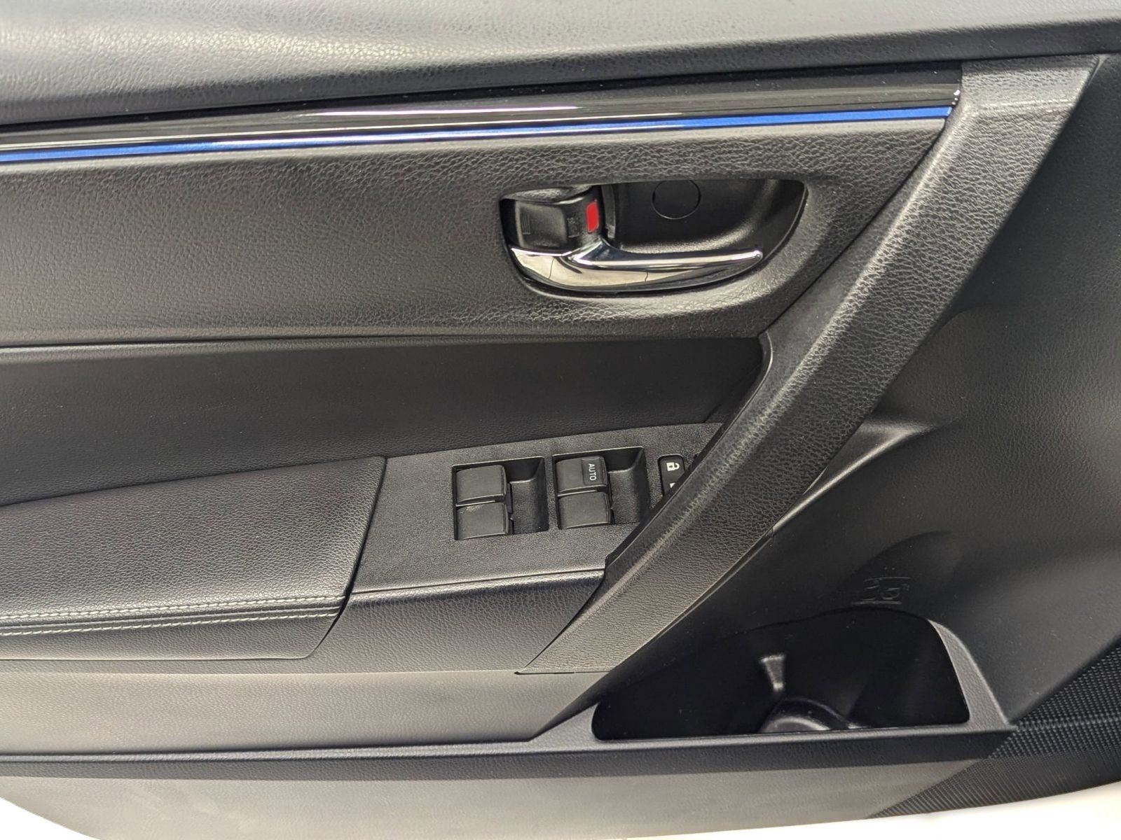 Used 2017 Toyota Corolla SE w/ Carpet Mat Package (TMS) image 10