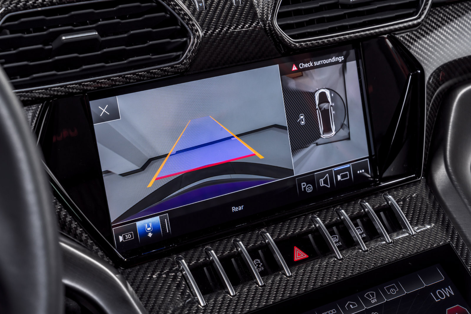 Used 2024 Lamborghini Urus Performante AWD/4WD image 28