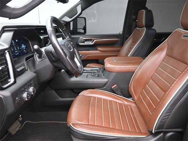 Used 2024 GMC Sierra 3500 Denali Ultimate image 16