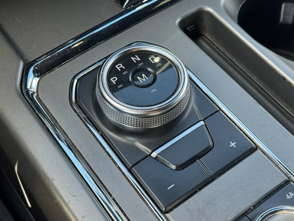 Used 2021 Ford Expedition Max XLT image 17