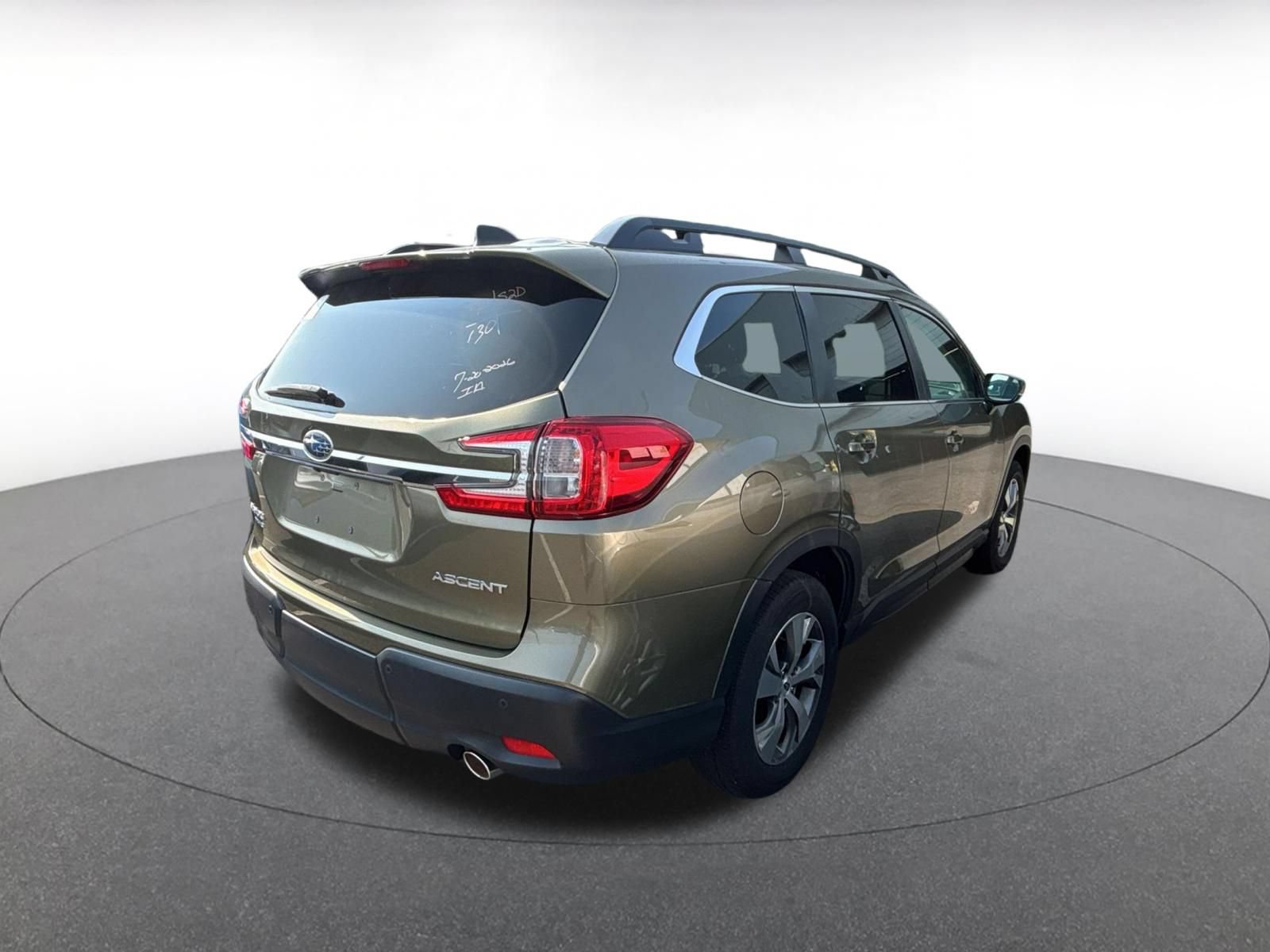 Used 2024 Subaru Ascent Premium w/ Convenience Package AWD/4WD image 10