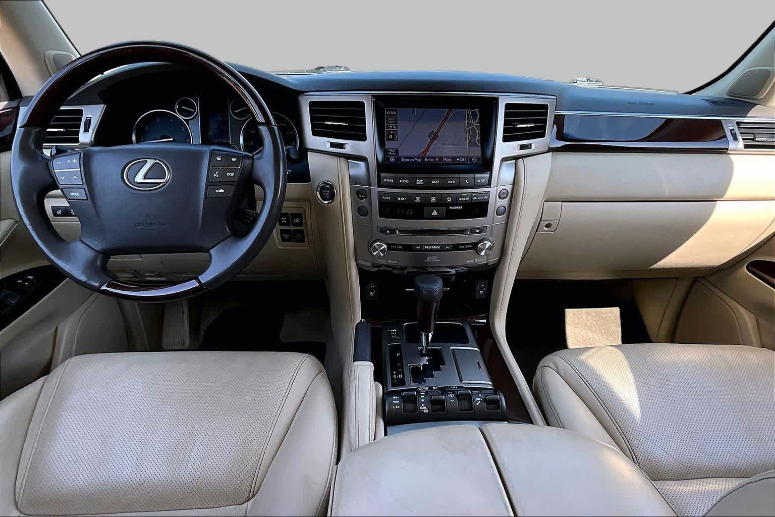 Used 2014 Lexus LX 570 4WD image 15