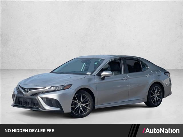 Used 2023 Toyota Camry SE FWD image 1