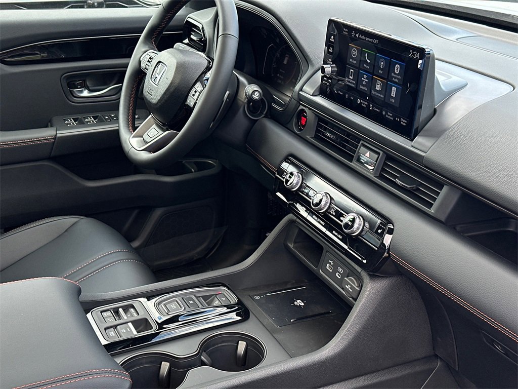 New 2025 Honda Pilot TrailSport image 9