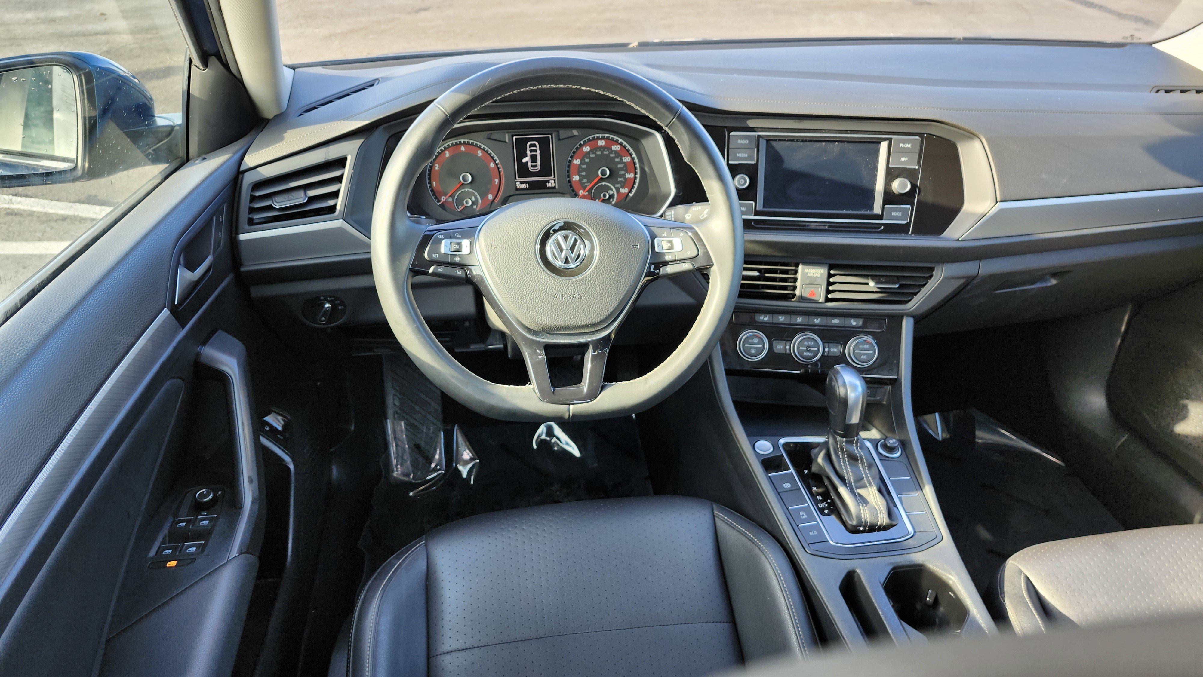 Used 2021 Volkswagen Jetta SE w/ SE Cold Weather Package image 26