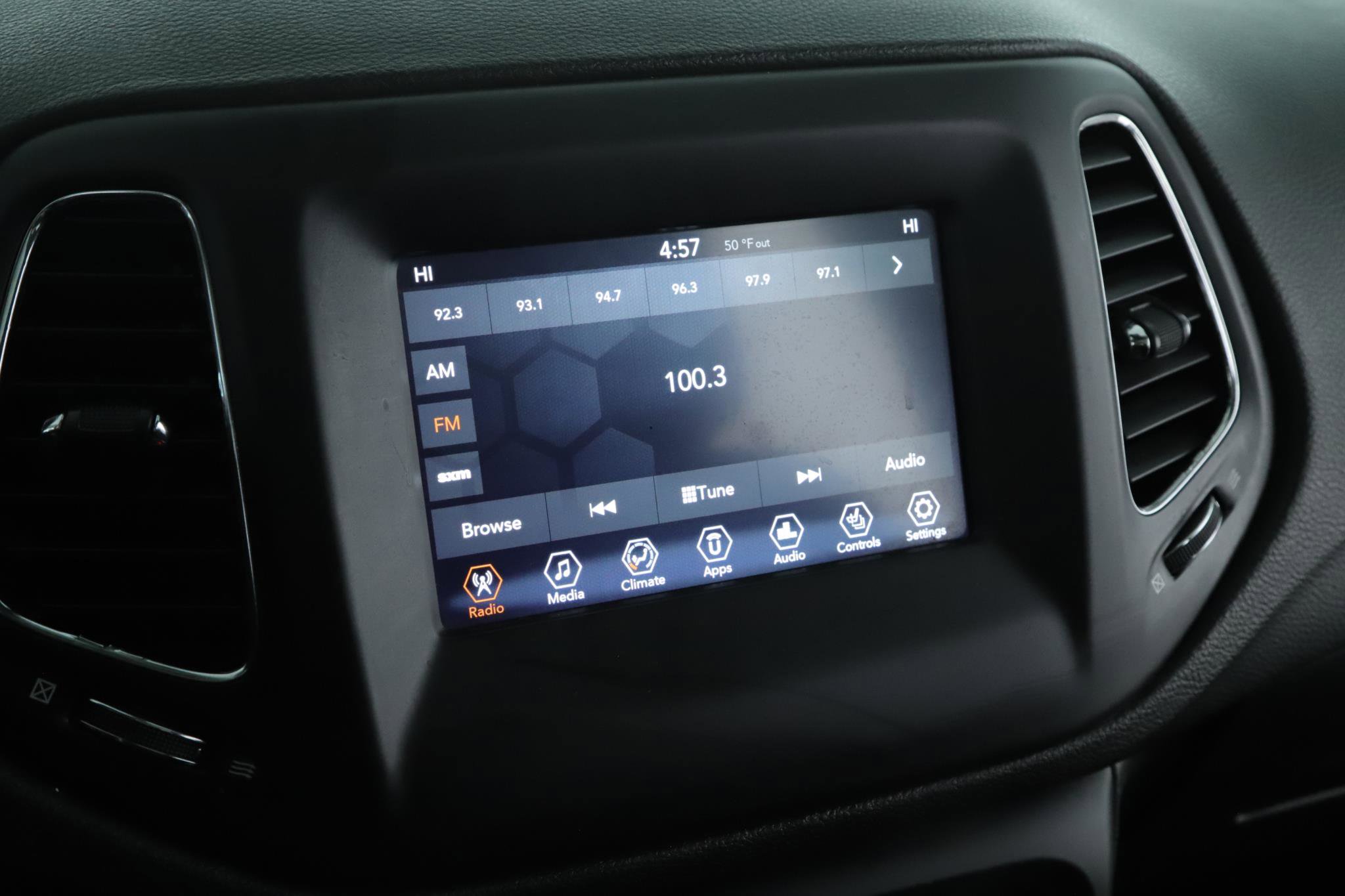 Used 2019 Jeep Compass Latitude w/ Popular Equipment Group image 12