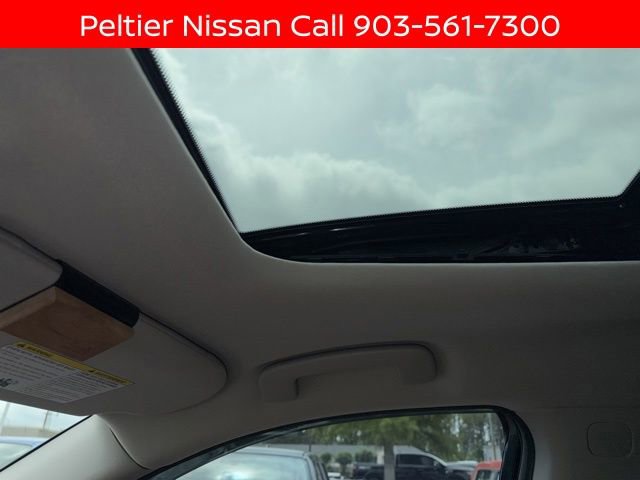 Certified 2025 Nissan Pathfinder Platinum FWD image 19