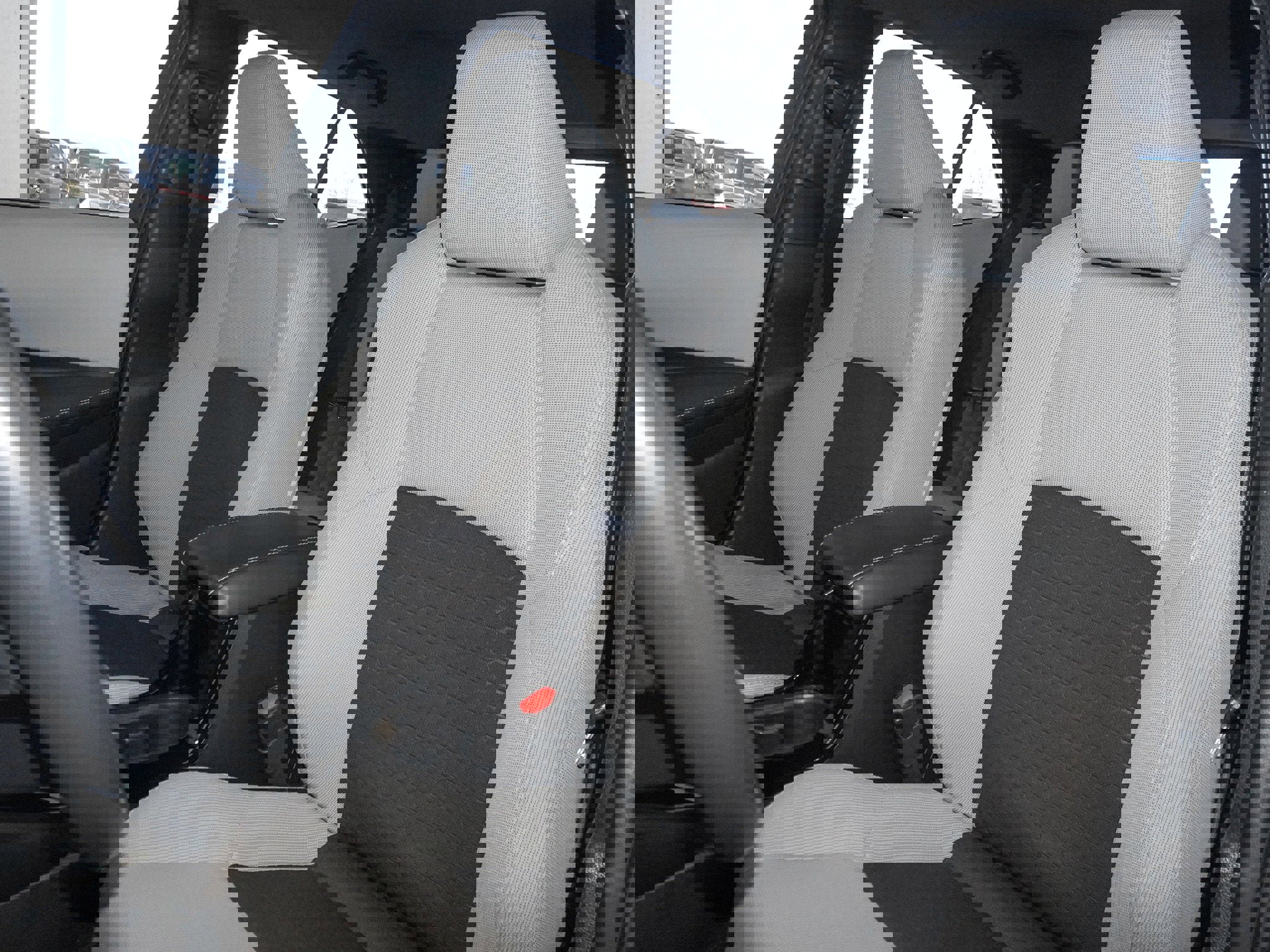 Used 2022 Toyota Corolla SE image 23