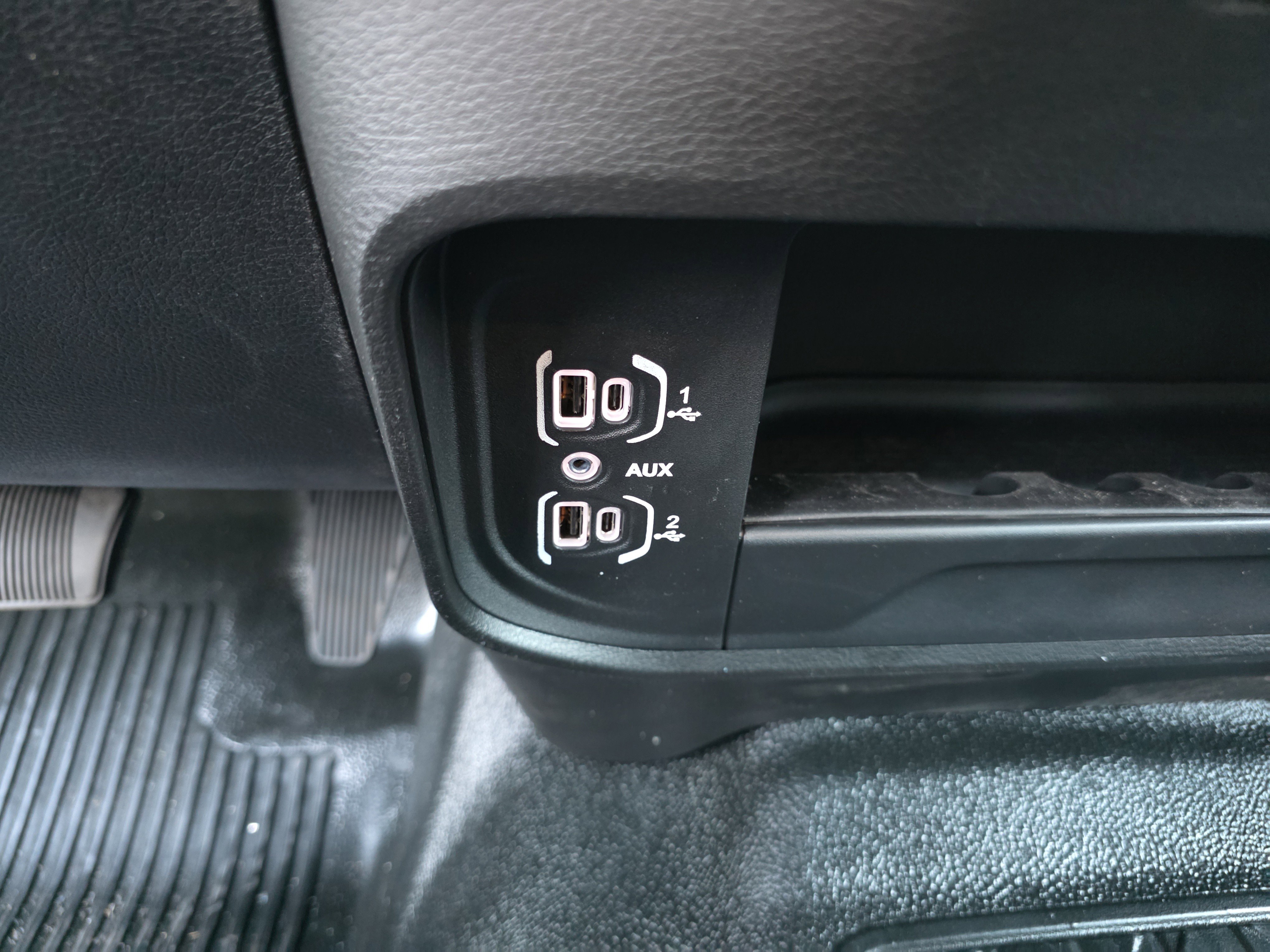 New 2026 RAM 5500 Tradesman AWD/4WD image 7