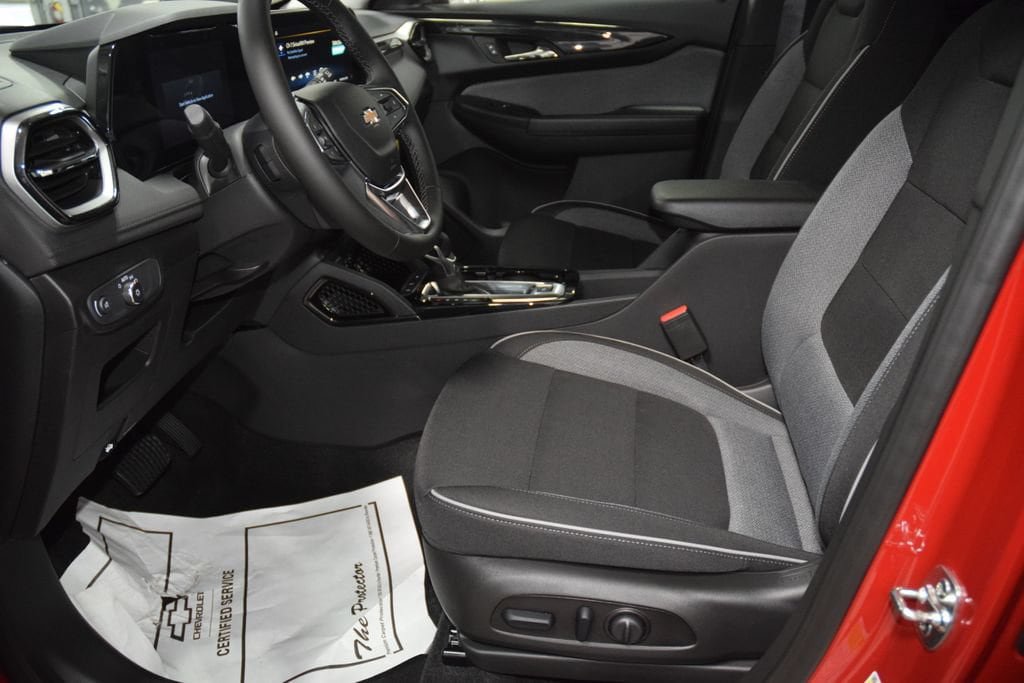 New 2026 Chevrolet TrailBlazer LT w/ Convenience Package FWD image 38