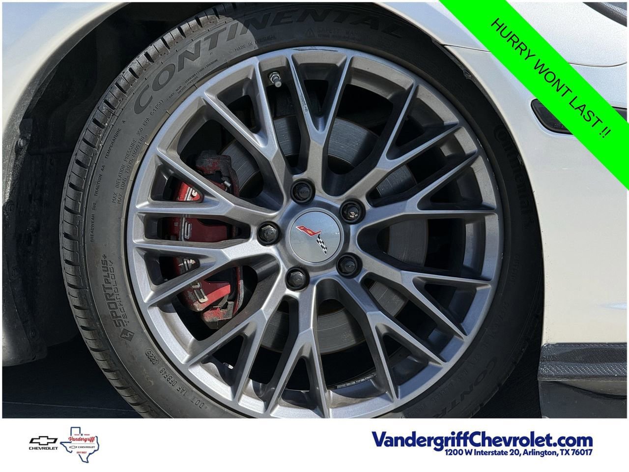Used 2007 Chevrolet Corvette Coupe w/ Preferred Equipment Group RWD image 9