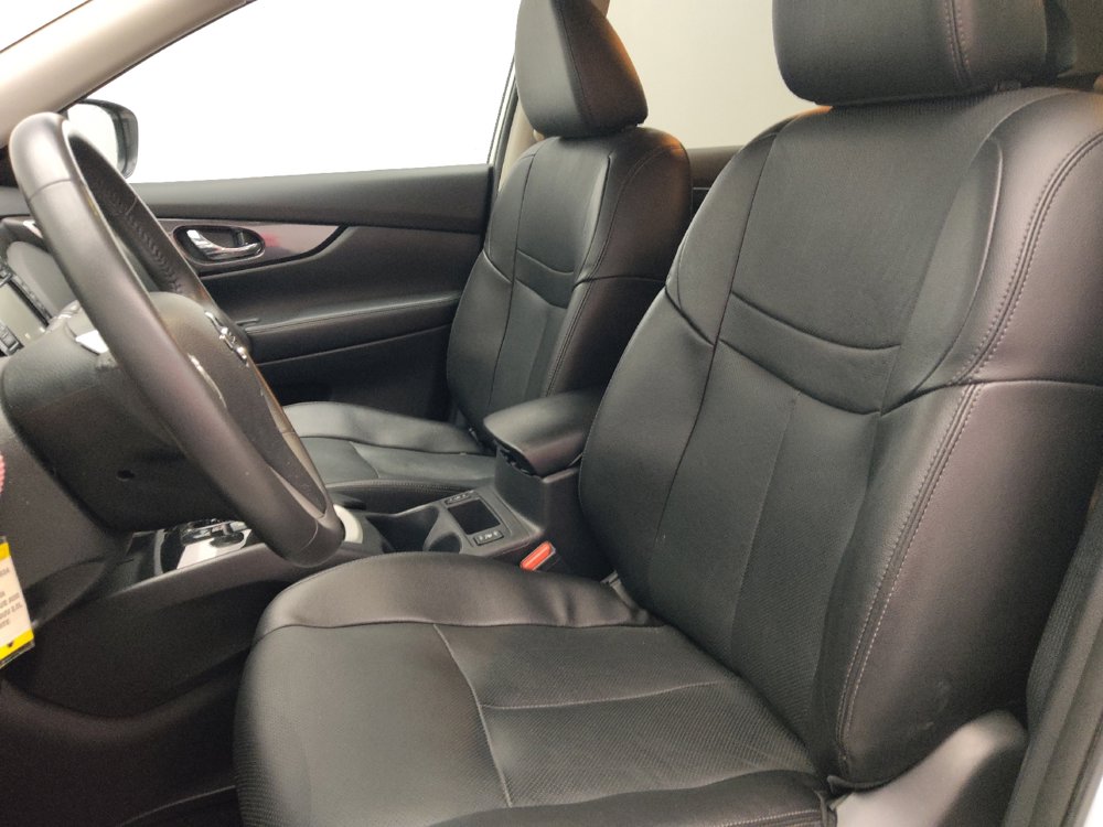 Used 2016 Nissan Rogue SL w/ SL Premium Package image 17