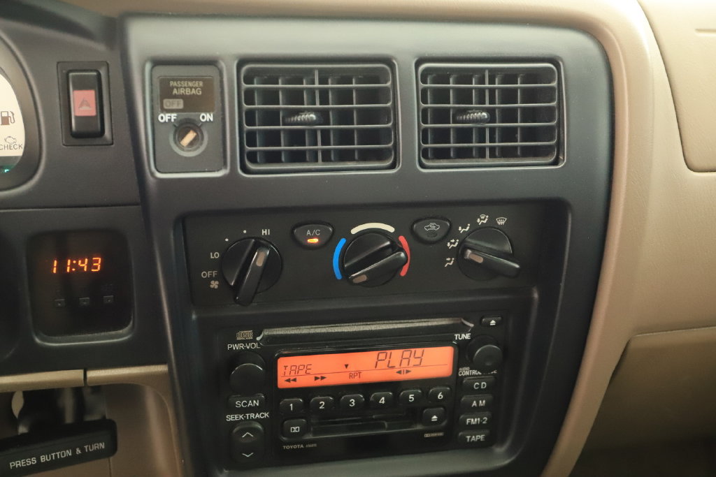 Used 2004 Toyota Tacoma PreRunner RWD image 20