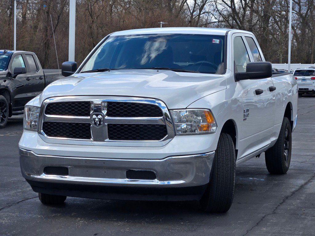 Used 2024 RAM 1500 Classic SLT AWD/4WD image 5