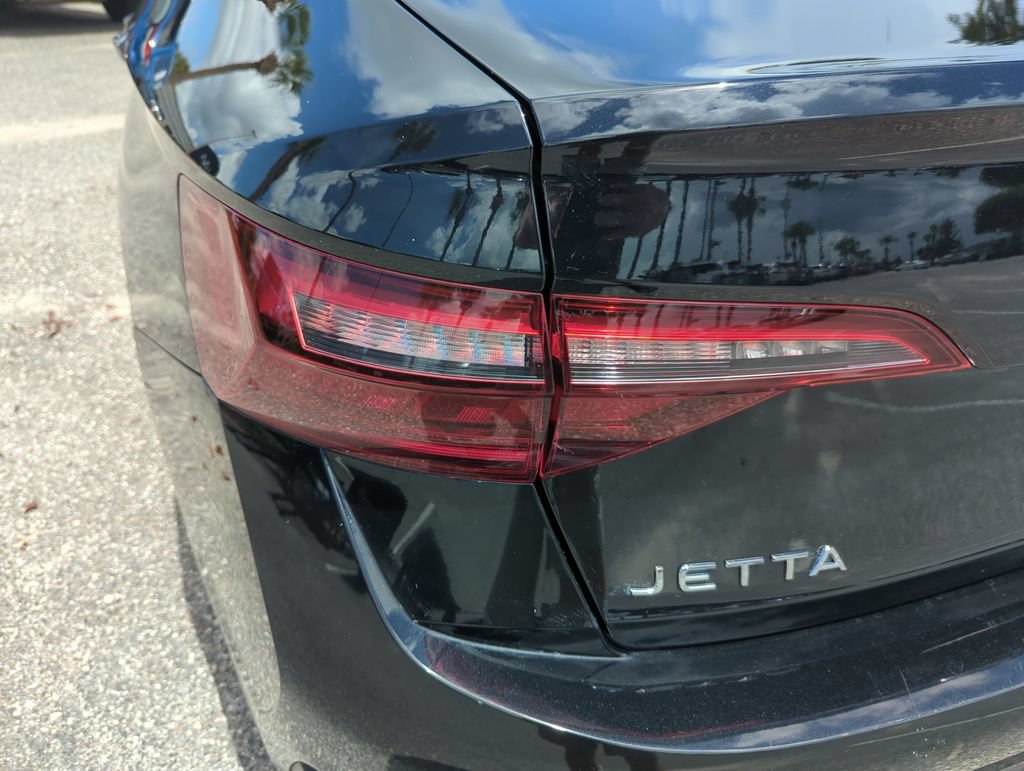 Used 2024 Volkswagen Jetta Sport FWD image 18